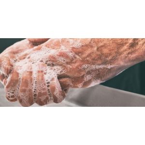 Środki do czyszczenia skóry
