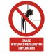 GC069 DJ FN - Znak "Zakaz wstępu z metalowymi implantami"