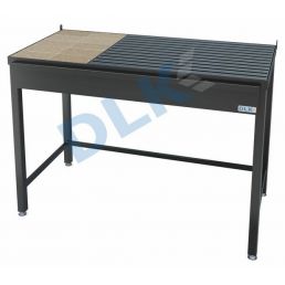 Stół spawalniczo-montażowy DLK 1500 x 800 mm z rusztem oraz szufladą